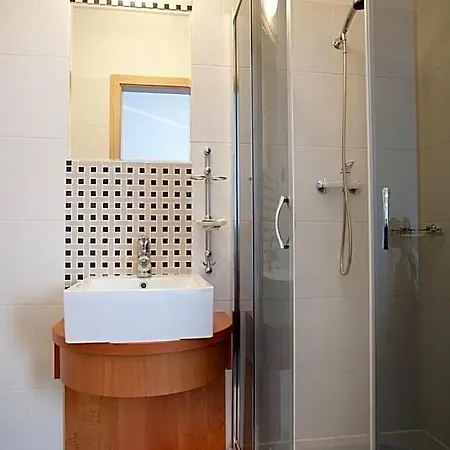 Czarna Perła 3* Przejazdowo