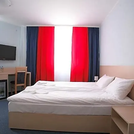 Czarna Perła 3*